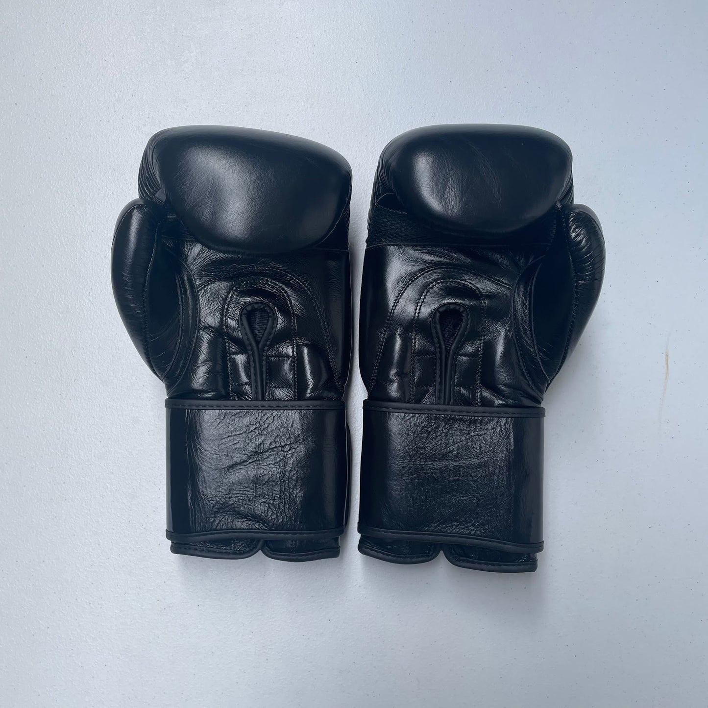 LMBN 202 - Black Training Gloves